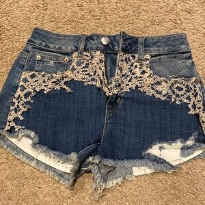 NWOT American eagle shorts size 4